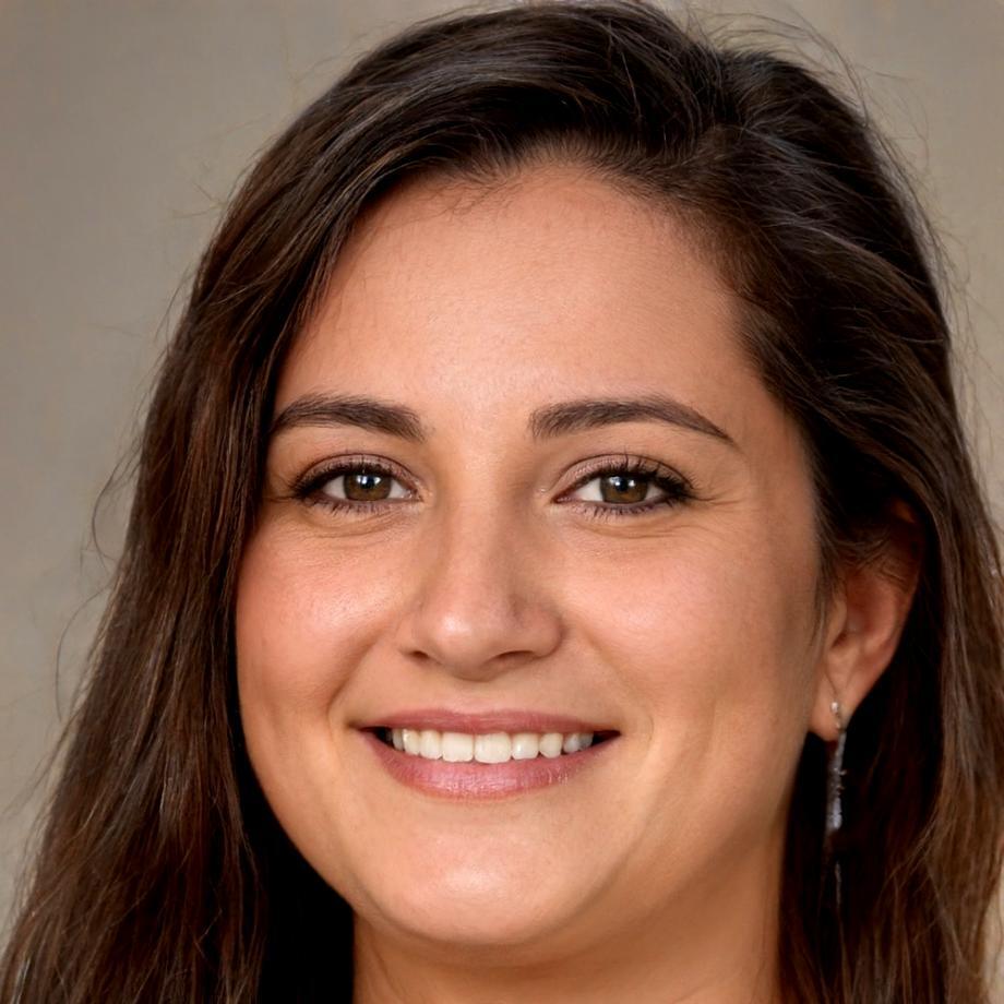 Портрет эксперта Анны Курбановой